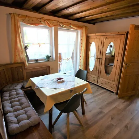 Kuehlwein Apartment Bad Goisern